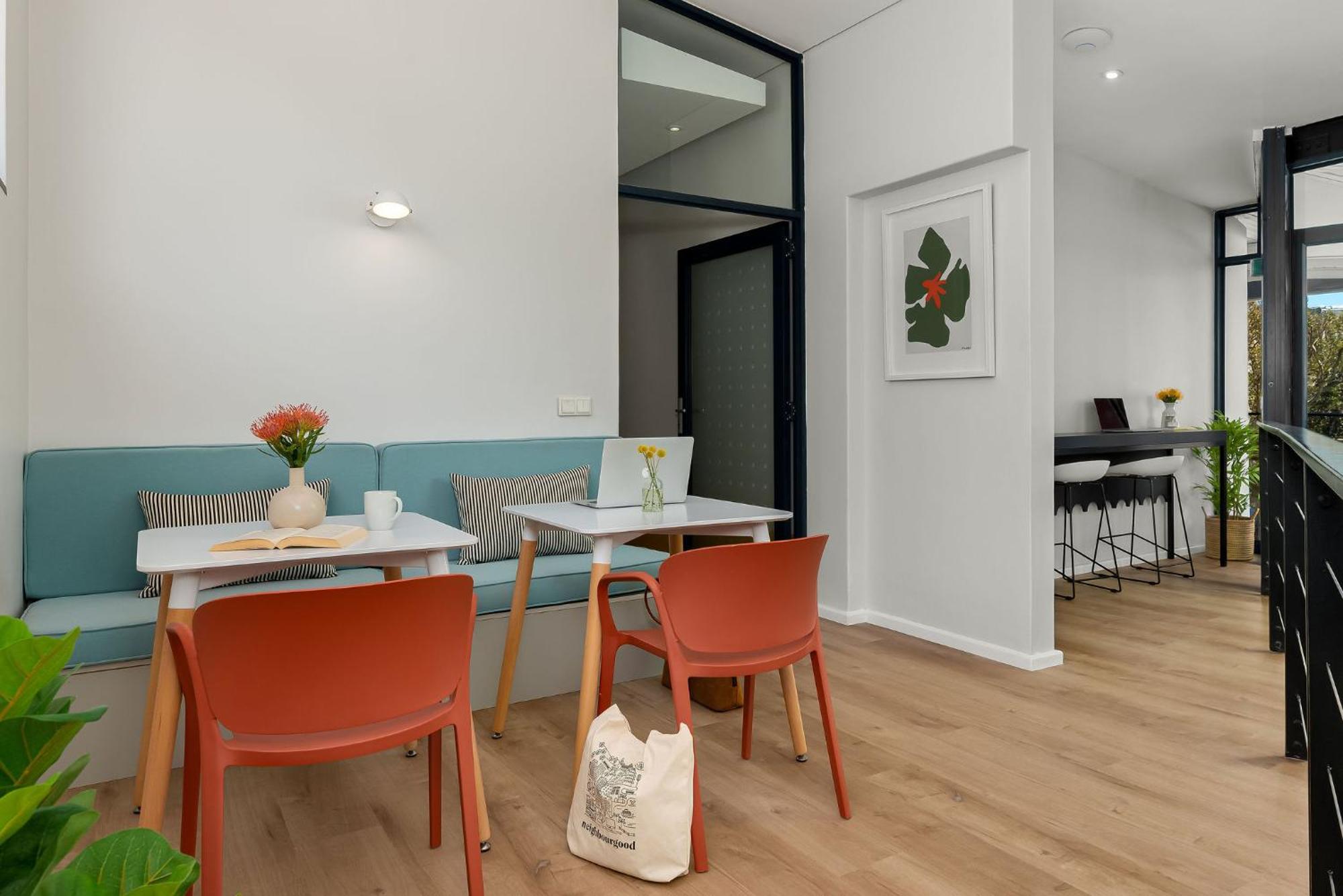 Neighbourgood 1St Crescent Camps Bay Hotell Kapstaden Exteriör bild