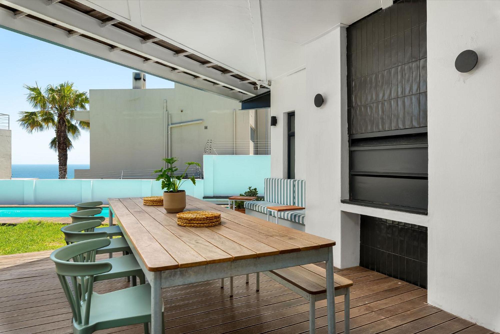 Neighbourgood 1St Crescent Camps Bay Hotell Kapstaden Exteriör bild