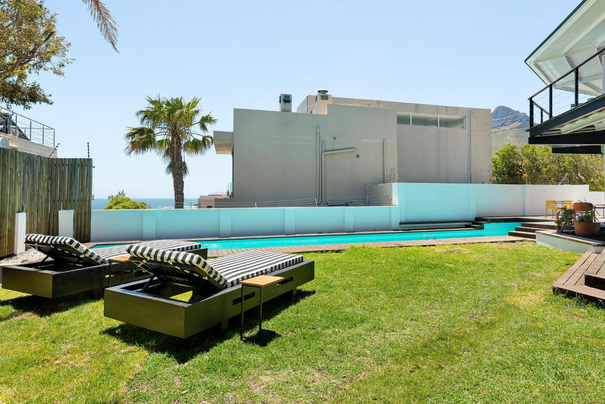 Neighbourgood 1St Crescent Camps Bay Hotell Kapstaden Exteriör bild
