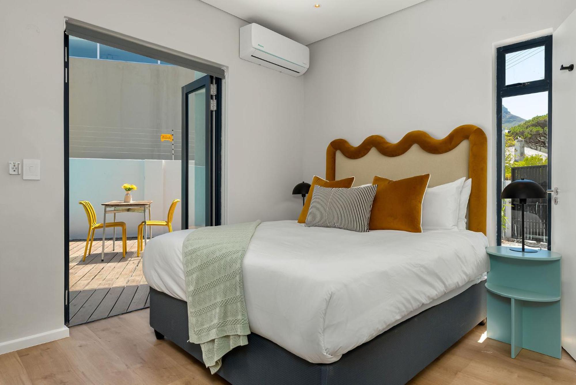 Neighbourgood 1St Crescent Camps Bay Hotell Kapstaden Exteriör bild